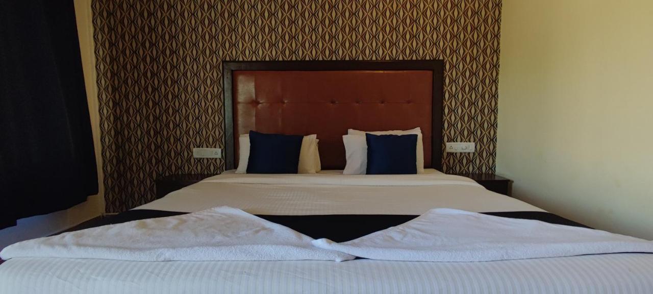 ארמבול Royal Tulip Beach Cottages מראה חיצוני תמונה